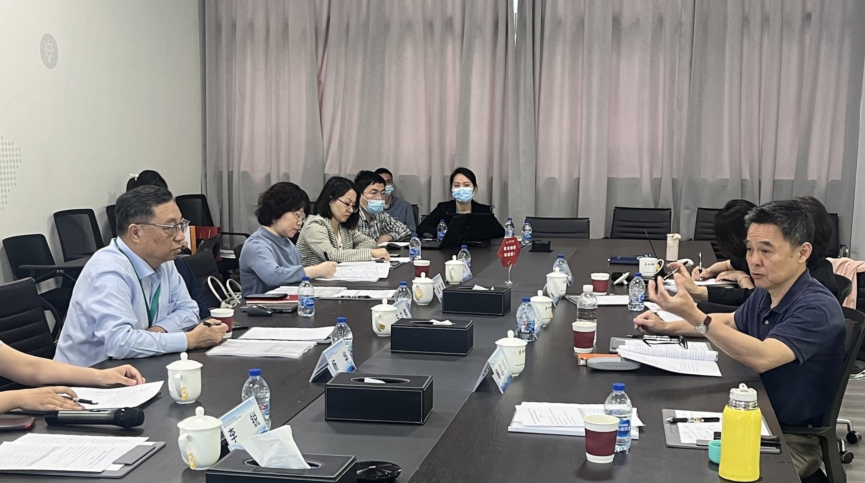 zhongguoyaopinjianduguanliyanjiuhuilixiangketijietihui1.jpg